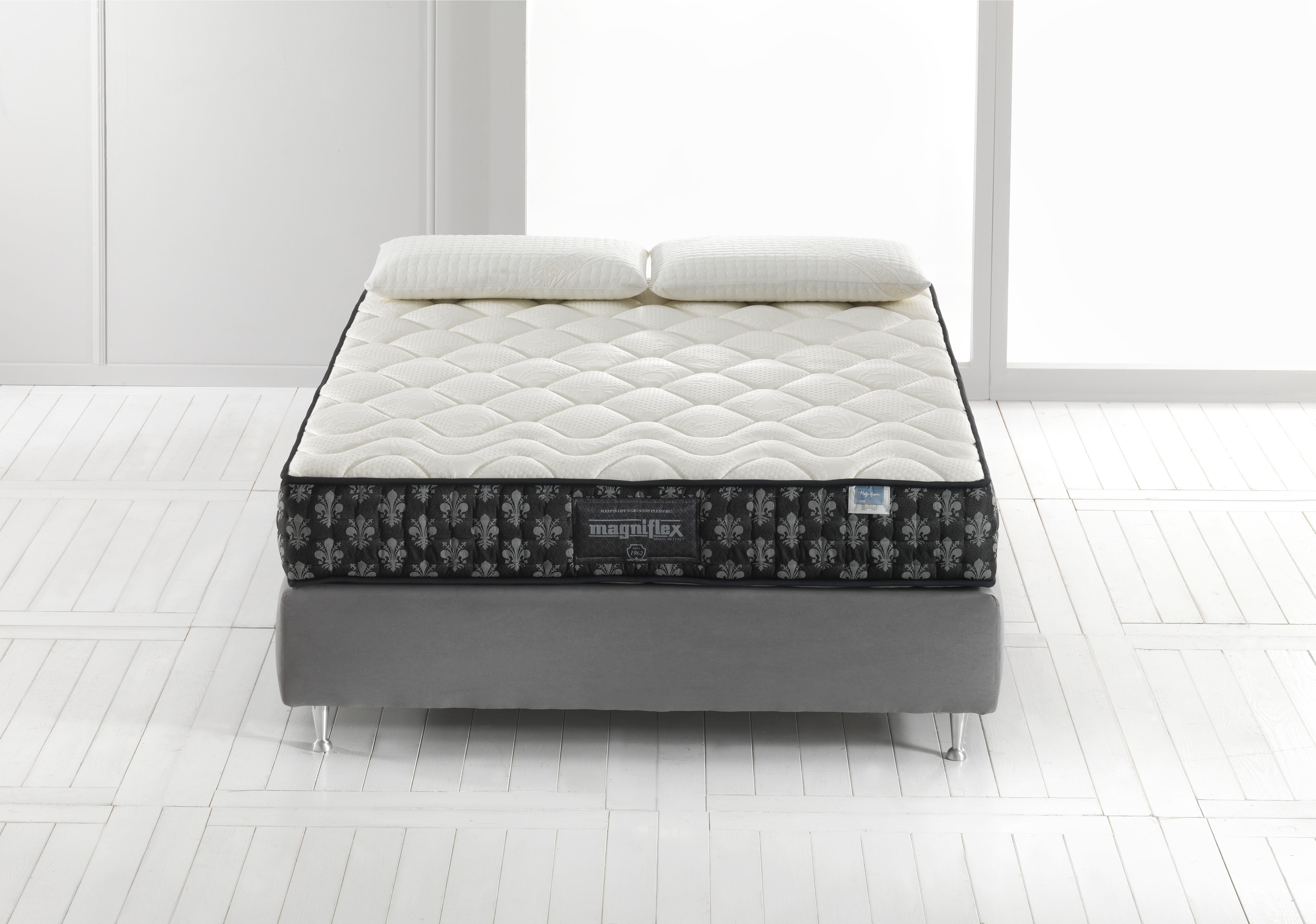 Magniflex Mattress / Magniflex MagniStretch 10 Mattress Every product