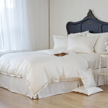 St Geneve Nocturne Ecru Silk Sheet Set