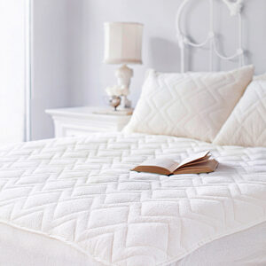 St Dormeir Natural Mattress Protector