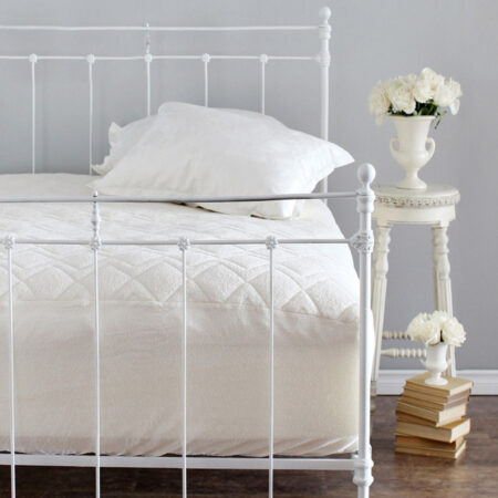 St Dormeir Natural Mattress Protector
